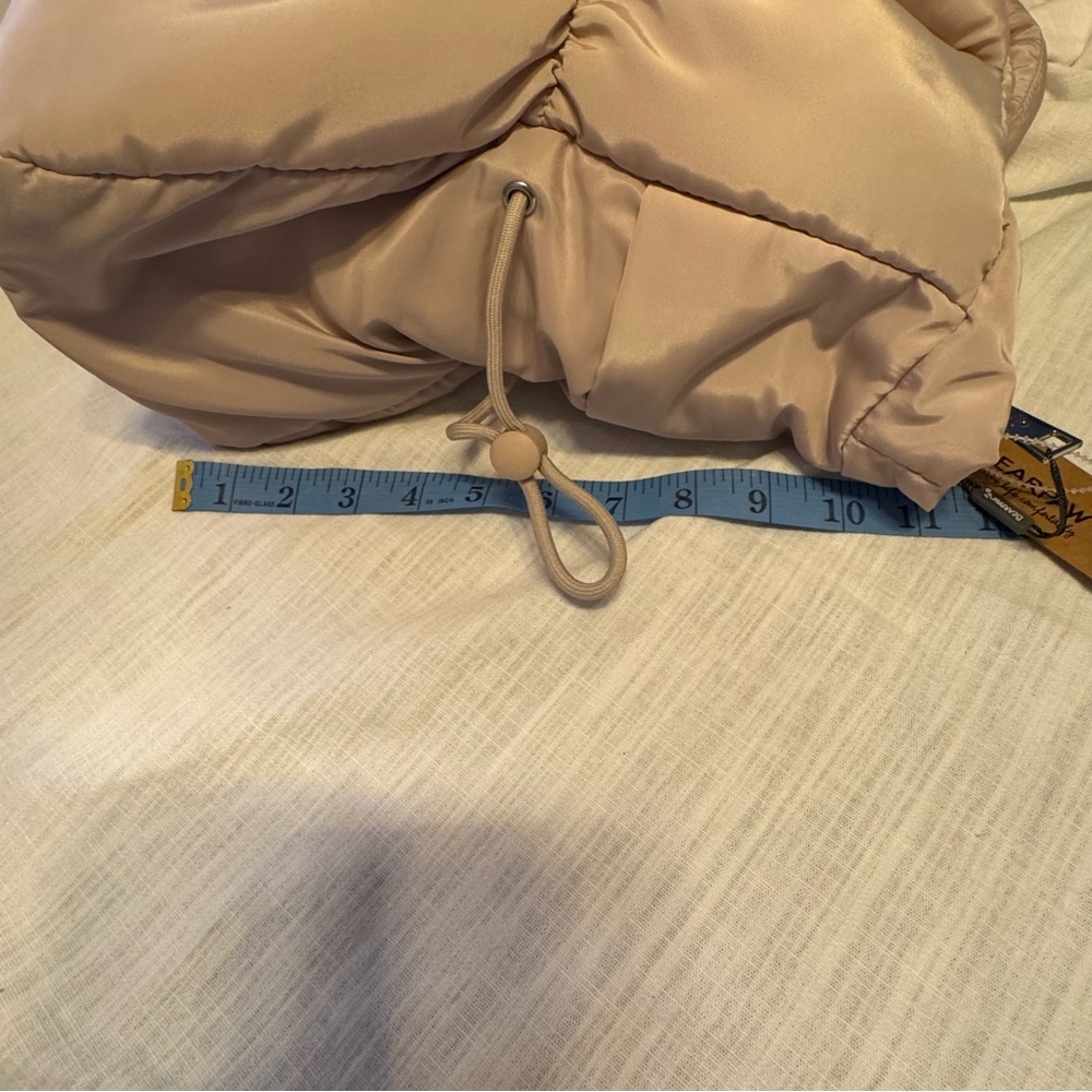 NWT BearPaw Elegant Blush Puffer Tote Bag - Picture 3 of 5